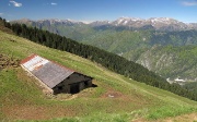 33 Panorama verso la Valle Brembana occidentale...